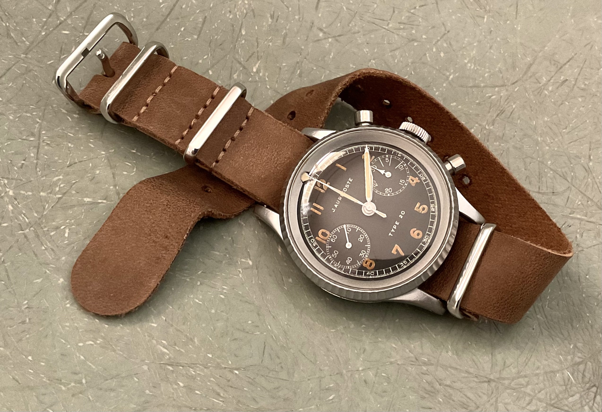 glashutte - Feu de vos montres d'aviateur, ou inspirées du monde aéronautique - Page 9 BA748075-226D-49F3-816E-F5A8C344A91C